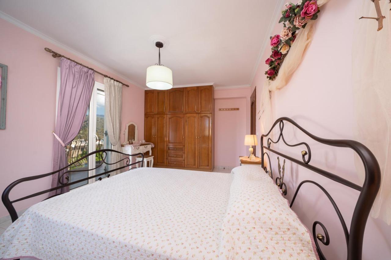 Aigli Elegant Sea View Apartment In Argostoli Exterior photo
